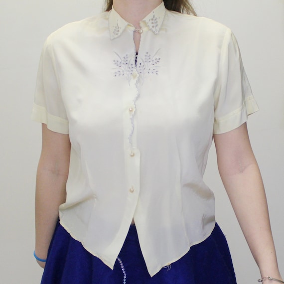 Vintage 50s Cream Embroidered Blouse Keyhole top … - image 1