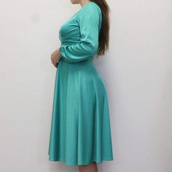 Vintage 80s does 60s Party Dress - 80s Emerald Gr… - image 3