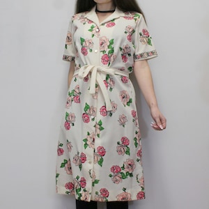 Vintage 70s Shirt Dress Belted Button up Collared Rose Dress by Arte Modes - Cream Hot Pink Rose Polyest Dress
