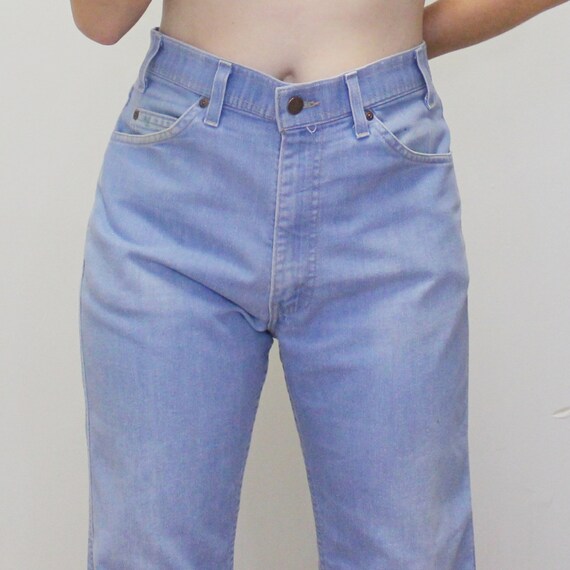 Vintage 90s High Waisted Light Wash Jeans 530 199… - image 7