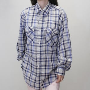 Vintage 80s  Levi&#39;s Flannel Plaid Button up Long Sleeve