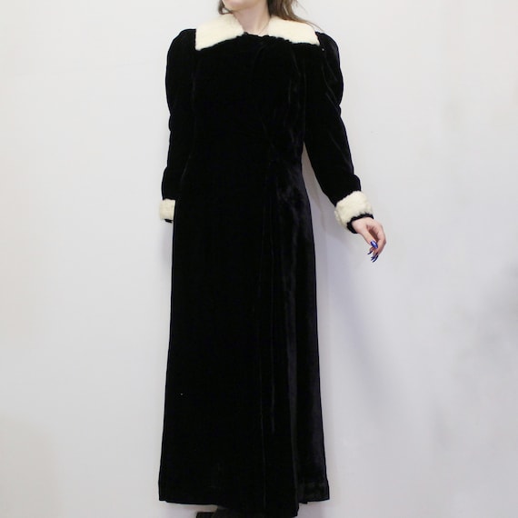 Vintage 40s Opera Coat Black Velvet Floor length … - image 2