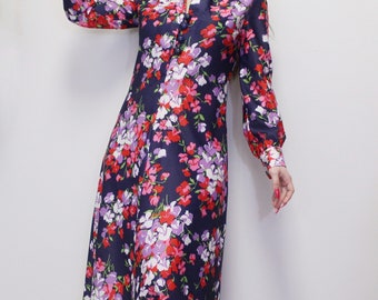 Vintage 70s Floral Midi Dress with Button Details - Navy Floral Polyester Dress