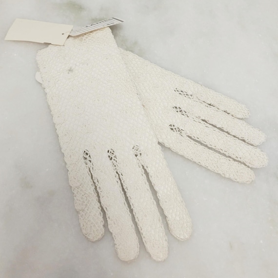 Vintage 80s Fishnet Gloves Deadstock NWT Elegant Lace Ivory Gloves