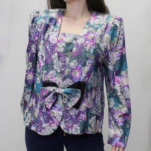 Blazer vintage con estampado floral de los años 80 y botones de lazo de Franky B Blazer