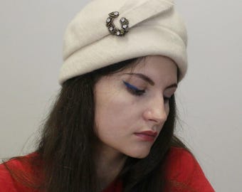 Vintage black Rutz Nannette Chapeau Hat Vintage 50s Black Velour Hat With Asymmetrical Detail From  main image 3