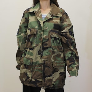 Vintage 80s-90s m81 Woodland Camo Air Force Jacket Master Sergeant Patches