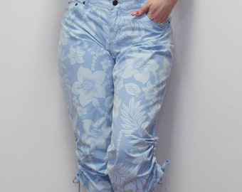 Vintage Y2k Blue Floral Capris by SO Cropped Ruched Tropical Tie Capris- SO Blue Floral Capris