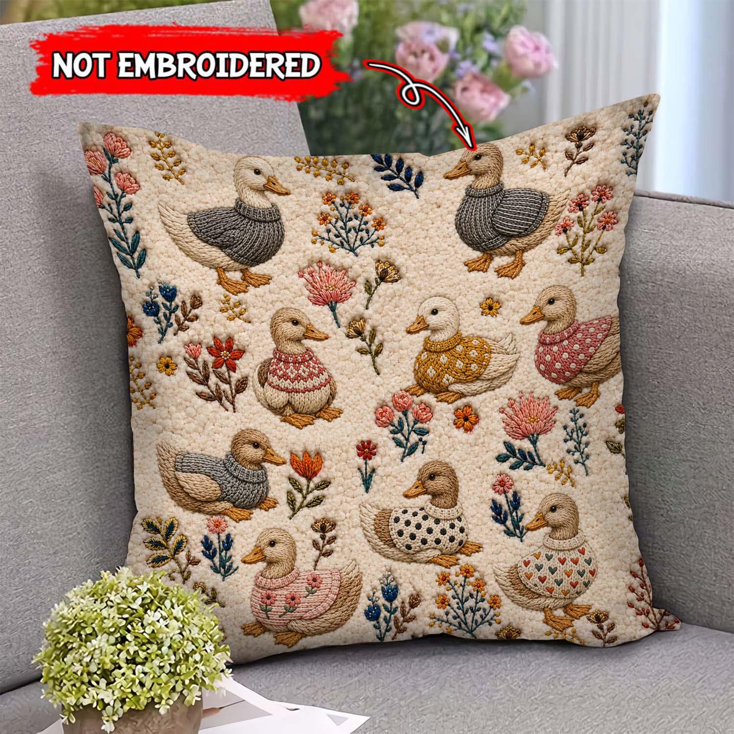 Floral Duck Throw Pillow, Cottagecore Farmhouse Animal Decor (2D…