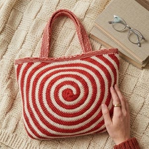 Crochet Ita Bag Pattern – Stylish Messenger Bag (Digital Download)
