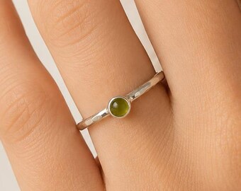 Bague péridot en argent massif vert - Bijoux faits main pour femme, cadeau pour elle, cadeau pour amateur de bijoux, article cadeau pour Etsy