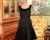 STAR of WONDER SALE Classic 50 39 s Lbd Audrey Hepburn Style . Vintage Black Slubbed Silk Velvet Party Dress. Jazzy Mermaid Skirt. Breakfast