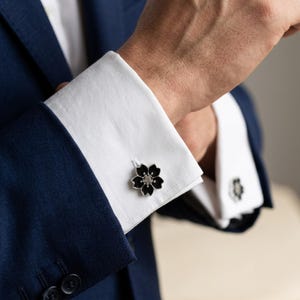 Blumen Manschettenknöpfe • Kirschblüte Manschettenknöpfe für Männer • Hochzeit Trauzeugen Geschenk • Farbe Silber Gold