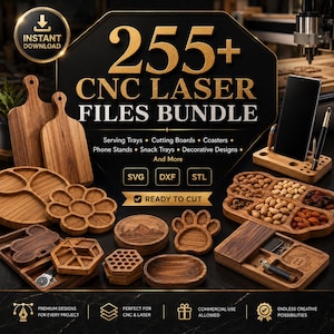 Puede incluir: Un gráfico digital que muestra un paquete de más de 255 archivos láser CNC con texto que incluye bandejas, tablas de cortar, posavasos, soportes para teléfonos y diseños decorativos. La imagen presenta varios objetos de madera.
