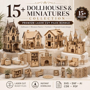Op de afbeelding: Een collectie van lasergesneden houten poppenhuizen en miniatuurmeubels, waaronder een gotisch huis, een kasteel, een open haard, een eetkamerset en een staande klok. De tekst luidt 15+ DOLLHOUSES & MINIATURES COLLECTION PREMIUM LASER CUT FILES BUNDLE.