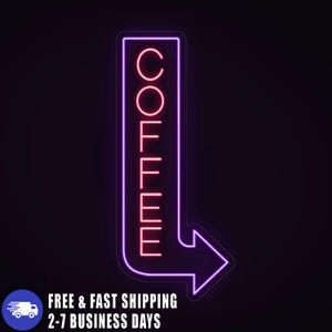 Pode incluir: Um letreiro de néon vertical com a palavra COFFEE em letras vermelhas, envolvido por uma borda retangular roxa que se estende numa seta apontando para a direita. O letreiro está colocado sobre um fundo escuro, criando um efeito luminoso.