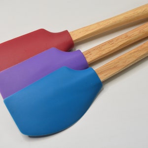 Personalized Spatula, Spatula, Personalized Spoon, Kitchen Gift, Kitchen Spatula, Cook off, Cookie Party, Party Favor, Baking, Utensil