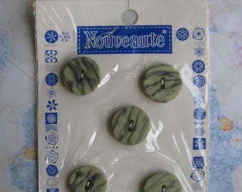 Vintage Nouveaute Buttons 5pc