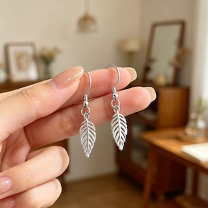 925 Sterling Silver Leaf Earrings for Women, Trendy Temperament Long Dangle Earrings, Retro Forest Style, Fairy & Elegant Jewelry