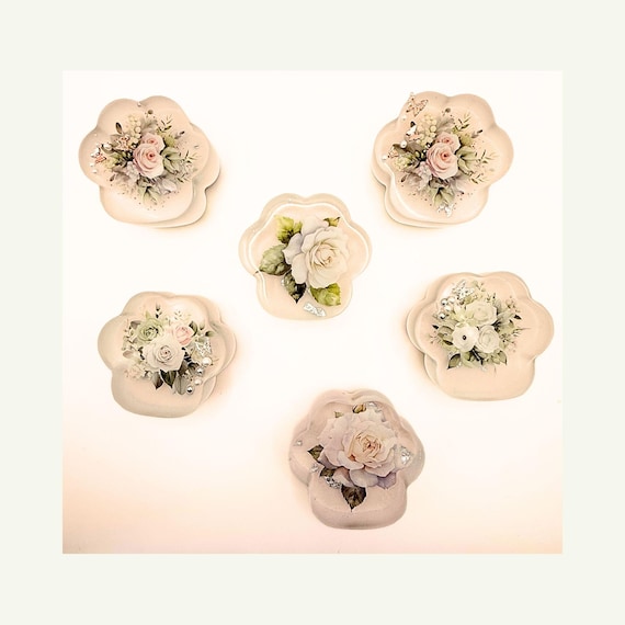 Floral Paw Print Resin Decor, Double-Sided Keepsake, Cat Dog Mom Gift