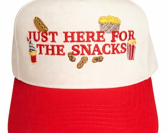Gorra de camionero "Just Here for the Snacks" / Gorra divertida para snacks / Gorra roja snapback / Gorra para partido de béisbol Fair Rodeo
