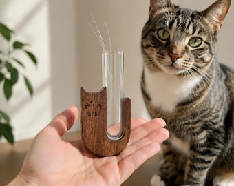Caja de recuerdo personalizada con forma de bigotes de gato, botella de madera tallada con forma de gato para guardar pelo, jarrón de recuerdo. Un regalo para dueños de gatos.