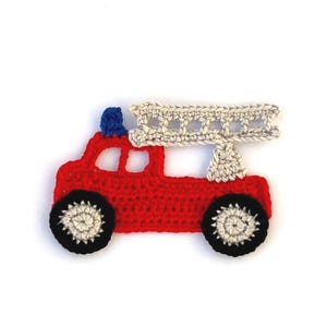 Crochet applique fire truck, 1 small crochet fire engine, Cardmaking, scrapbooking, appliques, craft embellishments, sewing accessories