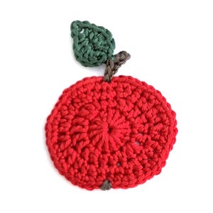 Crochet applique, crochet fruit, 1 large red crochet apple, Cardmaking, scrapbooking, appliques, handmade, sew on patches embellishments