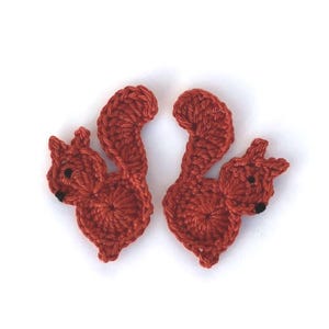 Crochet applique, 2 large rust applique squirrels, cardmaking, scrapbooking, appliques, craft embellishments, sewing accessories