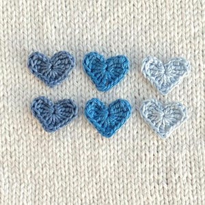Corazones de ganchillo, apliques de ganchillo, 6 corazones azules con apliques, tarjetería, scrapbooking, apliques, adornos para manualidades, accesorios de costura imagen 2