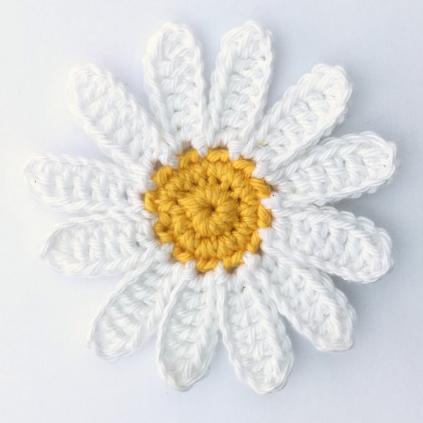 Applique au crochet, fleurs au crochet, 1 très grande marguerite au crochet, scrapbooking, appliques, fait main, patchs à coudre. embellissements