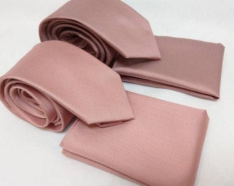 Rose Quartz Ballet  men's slim necktie