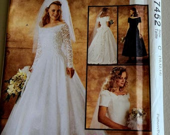 Patrón de boda Alicyn Exclusive McCall's n.° 7452. Tallas 10, 12 y 14. Año 1995. Vestido de novia y vestido de dama de honor para mujer.