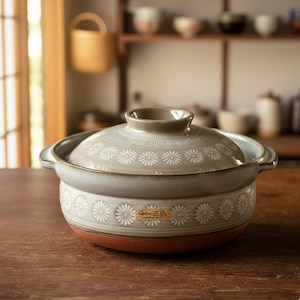 Olla Donabe de cerámica japonesa hecha a mano, cacerola de arcilla esmaltada con motivos florales y tapa, regalo de utensilios de cocina artesanales