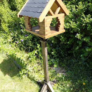 Handmade Wooden Bird Feeder with Stand, Solid Oak Bird Table, Outdoor Garden Bird Feeder, Easy Assembly, Rustic Birdhouse UK