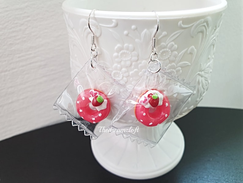 Quirky Fun Gift Donut Earrings Handmade Charm Kawaii Strawberry Donut Post Earrings Strawberry Donut In A Bag