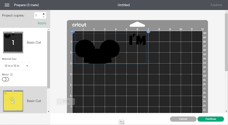 以下が含まれることがあります： Cricut カットマシン用の白黒のデザイン。デザインには、ミッキーマウスの頭のシルエットと「I'M」というテキストが含まれています。