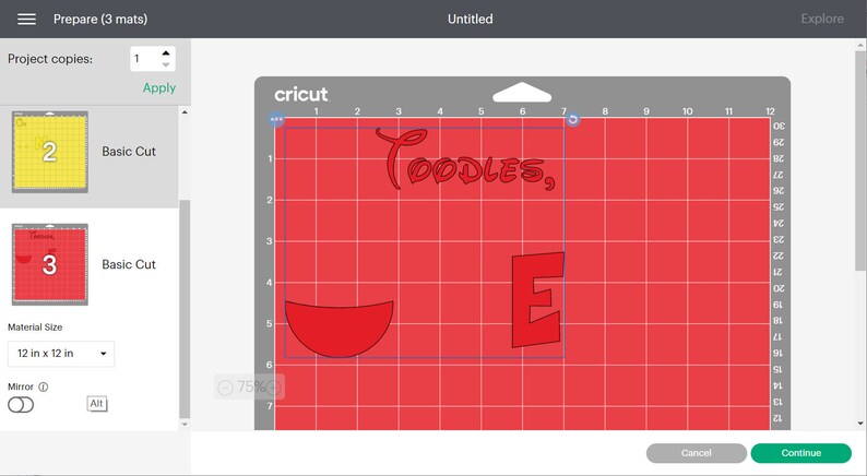 以下が含まれることがあります： 赤い Cricut マットに、「POODLES,」というテキストと「E」という文字のデザインが施されています。デザインは黒で縁取られており、カットの準備ができています。