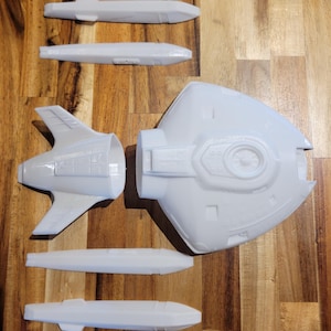 Federation Nova Class Model 1:515 Scale