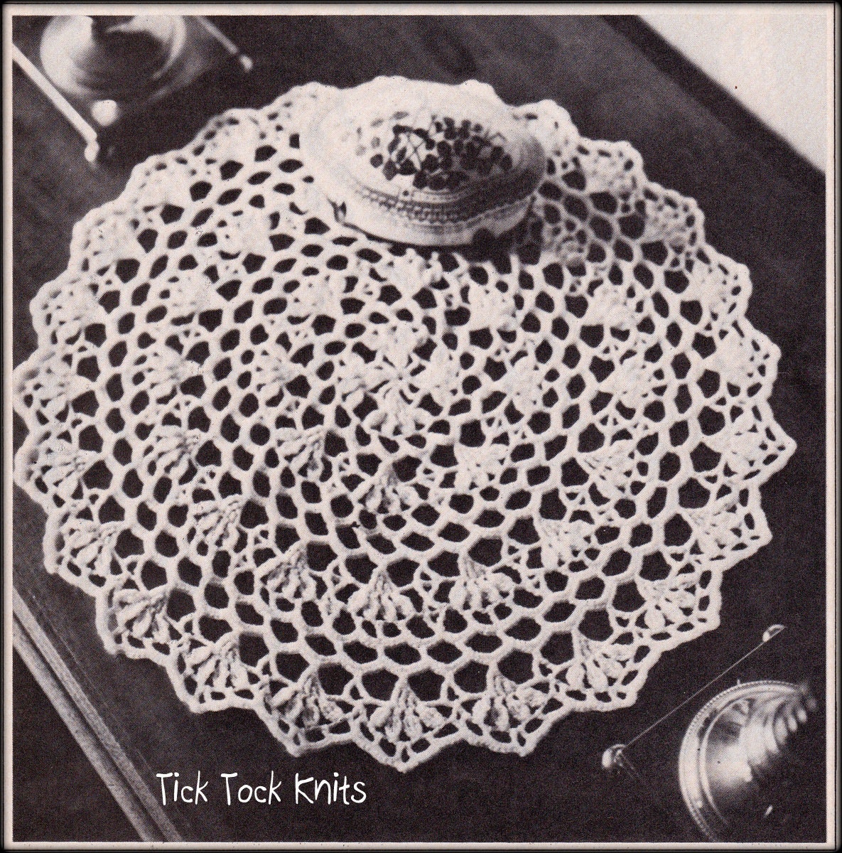 No.1180 Flower Bouquet Doily Crochet Pattern PDF - Vintage 1970's Doiley  Retro Crochet Pattern For The Home - Instant Digital Download, image size:1185x1200