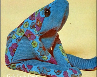 No.1057 Rice-Filled Frog Toy Sewing Pattern PDF - 1970's Vintage - Corduroy Animal Doll Boy Girl Baby Child Toddler Stuffed Toy Softie