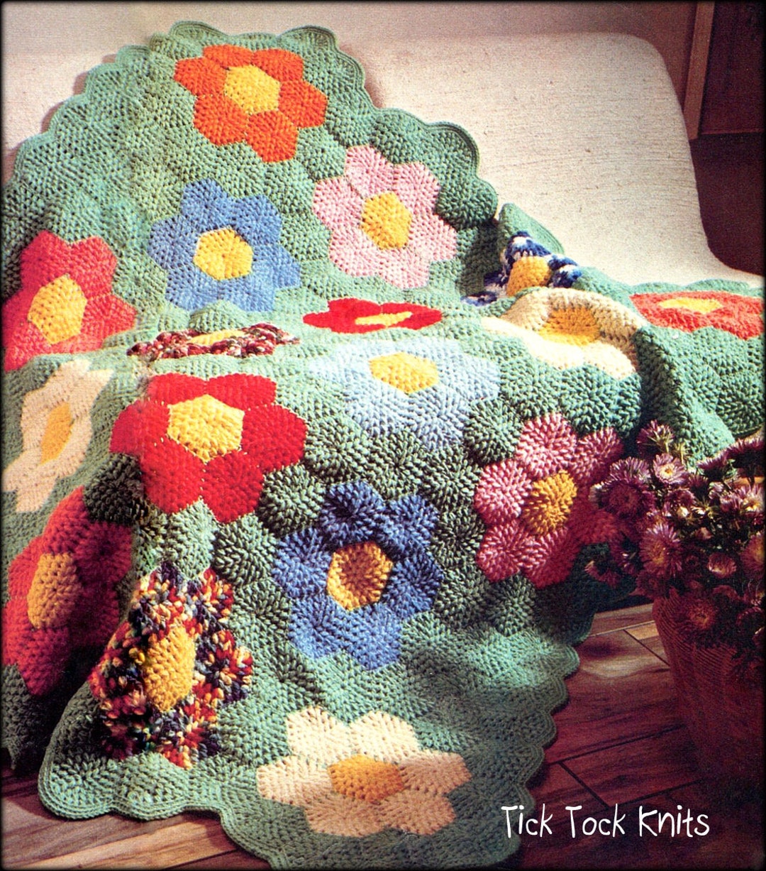ラグ・カーペット vintage granny rug blanket flower garden No.1018 Flower Garden Afghan Crochet Pattern PDF - 1970's Vintage
