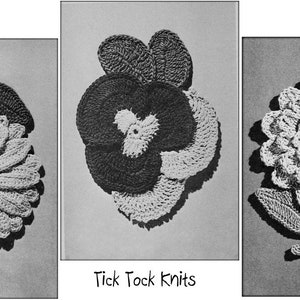 Pode incluir: Três motivos de flores de crochê, um girassol, uma viola e uma peônia, com o texto "Tick Tock Knits" abaixo do motivo central.