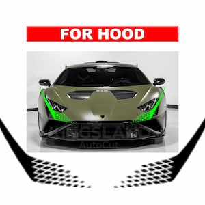 Può includere: Un'auto sportiva verde oliva opaca con dettagli neri e accenti al neon verdi. L'immagine include decalcomanie grafiche in bianco e nero e il testo "FOR HOOD" in un banner rosso.