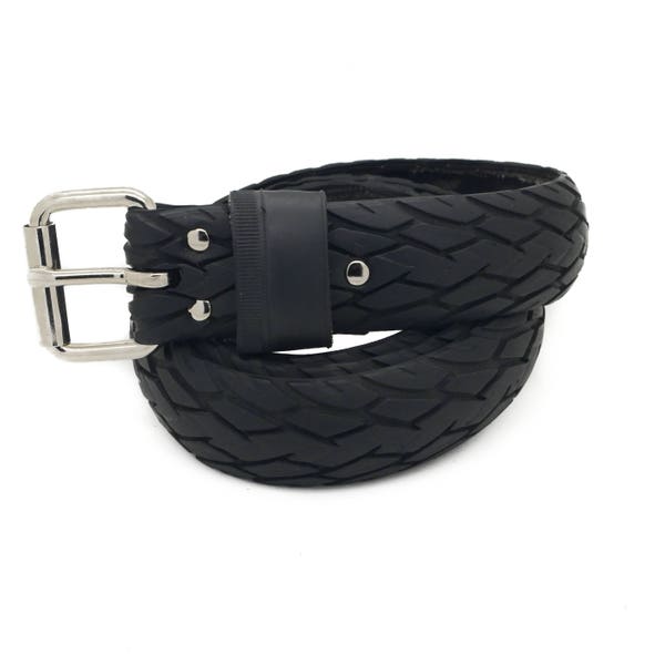 Ceinture de pneu de vélo « NO LOGO 35mm » (upcycled vegan handmade) par tirebelt.com - Collection 2022