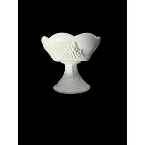 Vintage texturierte Milchglas Footed Candy Dish Kompott gewellte Kante 18,25 "x 5"