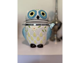 Boston Trading Floral Owl Blue Flip Snap Lid Canister Vintage Ceramic Floral