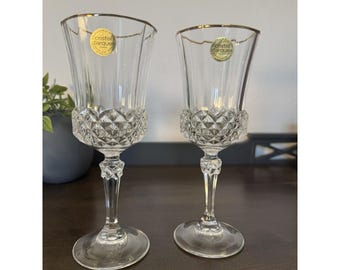 Vintage Crystal Wine Glasses / Gold Gilt Rim / Cristal d'Arques Set of 2