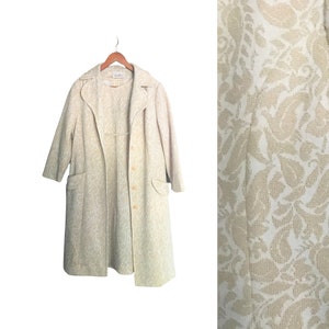 Gorgeous Vintage 1960s Dress and Coat Set - Gold Shimmer Paisley Brocade (Size Women&#39;s Medium)