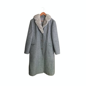 Vintage Long Gray Herringbone Wool Coat With Fox Fur Collar (Women&#39;s Size XL)
